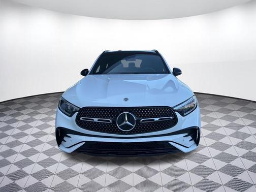 Polar White 2026 Mercedes-Benz GLC 300 Base