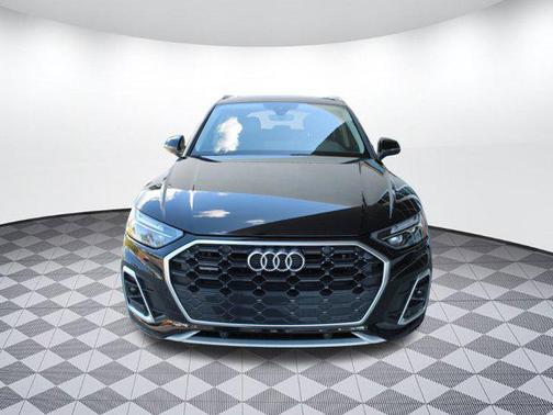 2023 Audi Q5 45 S line Premium