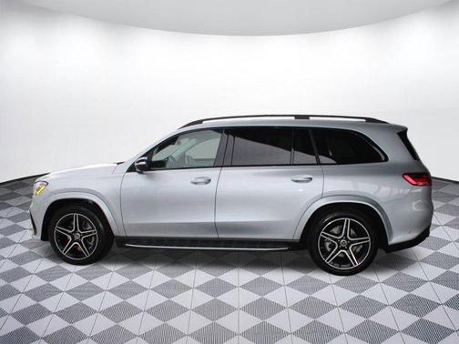 2026 Mercedes-Benz GLS 450 4MATIC
