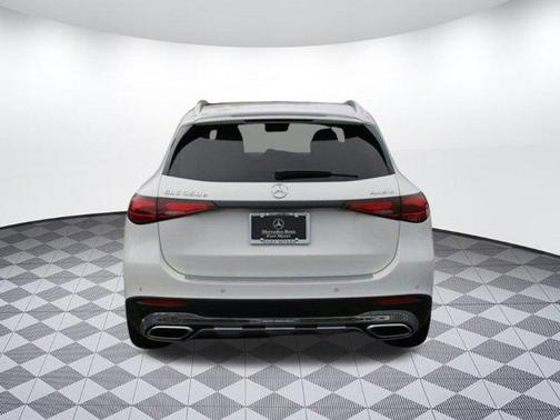 2025 Mercedes-Benz GLC 350e Base