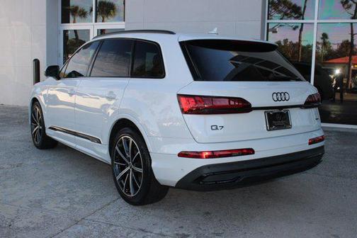 2023 Audi Q7 55 Prestige
