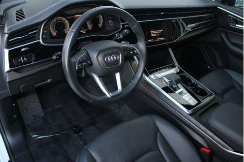 2023 Audi Q7 55 Prestige