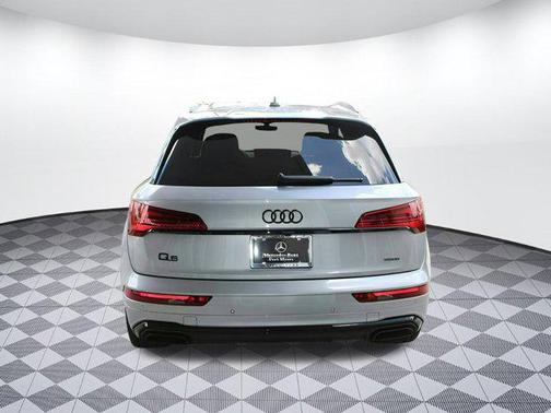 2023 Audi Q5 55 S line Prestige