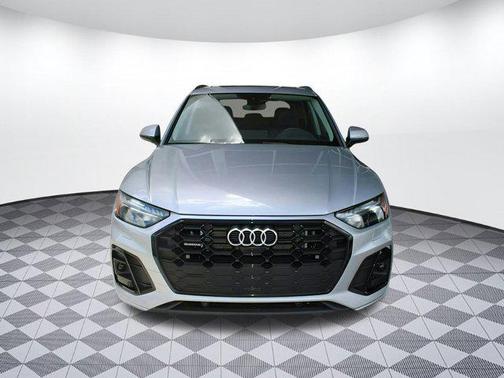 2023 Audi Q5 55 S line Prestige