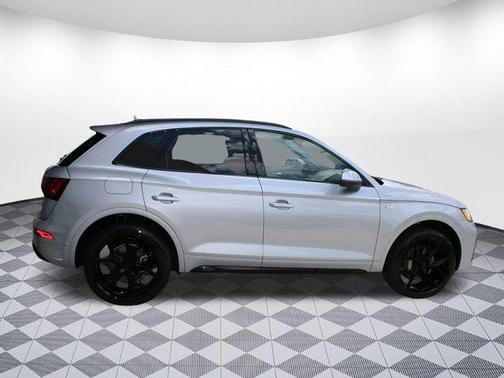 2023 Audi Q5 55 S line Prestige