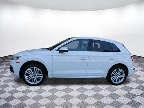 2018 Audi Q5 2.0T Premium Plus