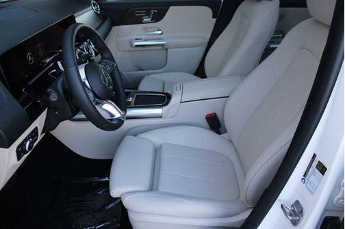 2026 Mercedes-Benz GLA 250 4MATIC