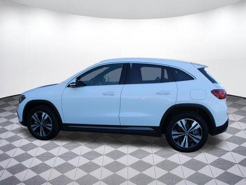 Polar White 2026 Mercedes-Benz GLA 250 4MATIC