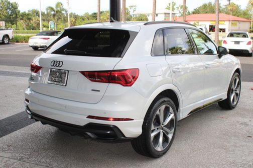 2022 Audi Q3 45 S line Premium Plus
