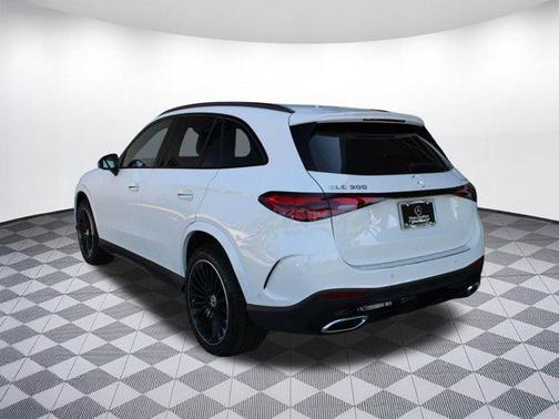 2026 Mercedes-Benz GLC 300 4MATIC