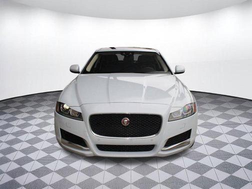 2020 Jaguar XF 25t Premium RWD Automatic