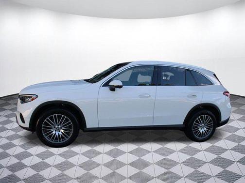 2025 Mercedes-Benz GLC 300 Base