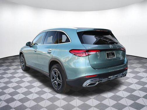 2026 Mercedes-Benz GLC 300 4MATIC