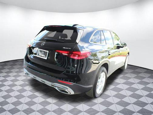 2025 Mercedes-Benz GLC 300 4MATIC