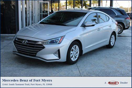 2019 Hyundai ELANTRA SE