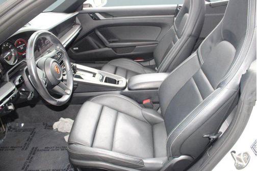 2020 Porsche 911 Carrera 4S Cabriolet