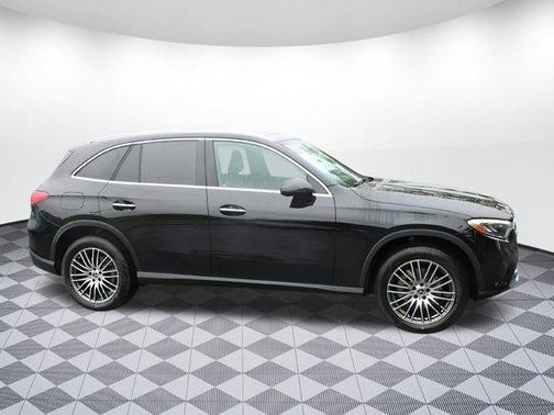 2025 Mercedes-Benz GLC 300 Base