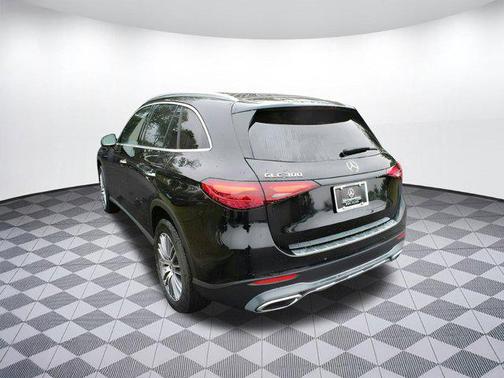 2025 Mercedes-Benz GLC 300 Base
