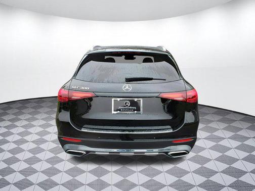 2025 Mercedes-Benz GLC 300 Base