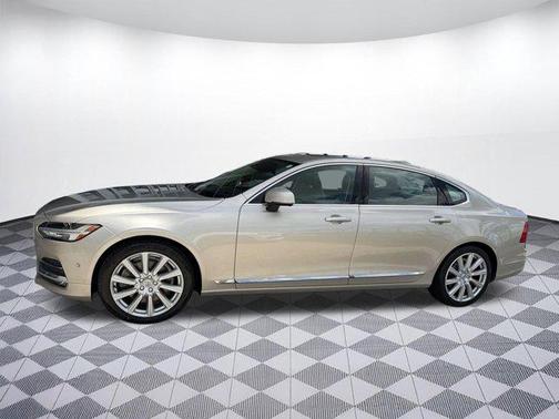 Gold 2018 Volvo S90 T6 Inscription