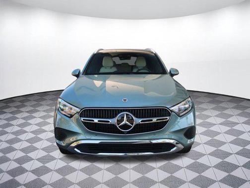 2025 Mercedes-Benz GLC 300 Base