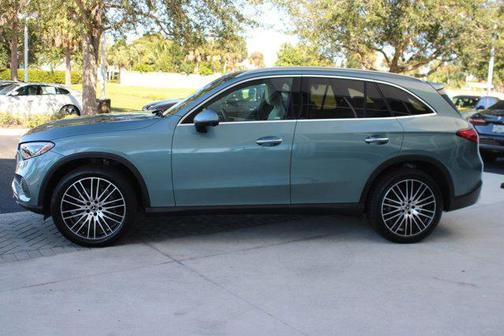 2025 Mercedes-Benz GLC 300 Base