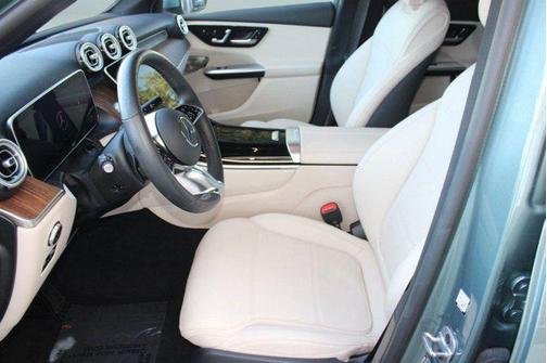 2025 Mercedes-Benz GLC 300 Base