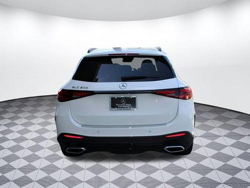 2025 Mercedes-Benz GLC 300 Base