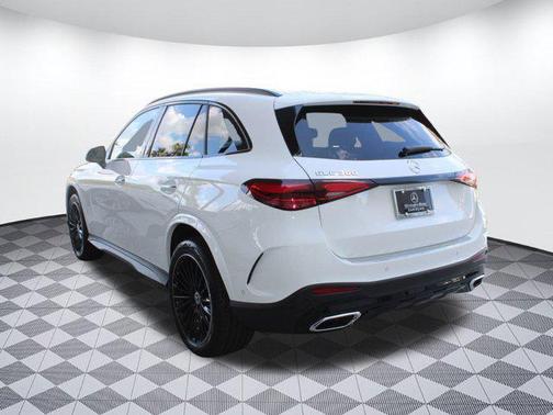 2025 Mercedes-Benz GLC 300 Base