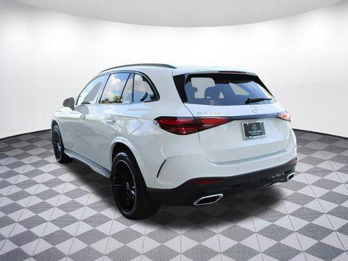2025 Mercedes-Benz GLC 300 Base