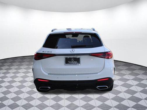 2025 Mercedes-Benz GLC 300 Base