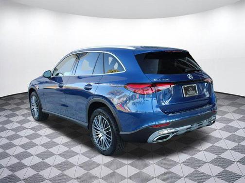 2026 Mercedes-Benz GLC 300 Base