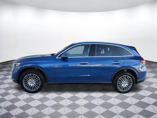 2026 Mercedes-Benz GLC 300 Base