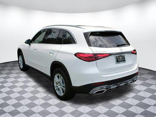 2025 Mercedes-Benz GLC 300 Base