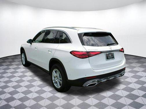 2025 Mercedes-Benz GLC 300 Base