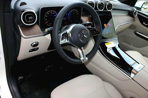 2025 Mercedes-Benz GLC 300 Base