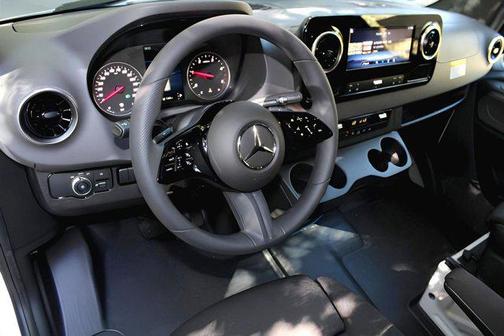 2025 Mercedes-Benz Sprinter 2500 Standard Roof