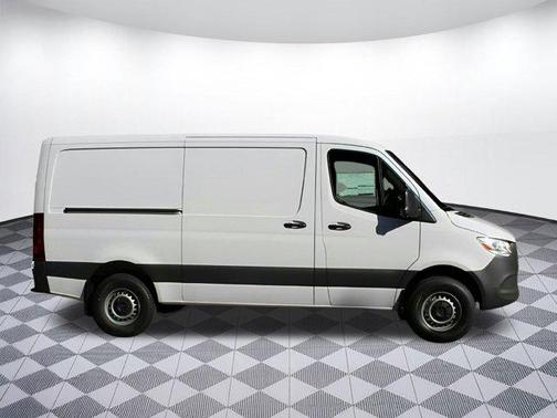 2025 Mercedes-Benz Sprinter 2500 Standard Roof