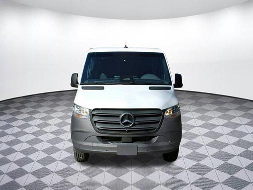2025 Mercedes-Benz Sprinter 2500 Standard Roof