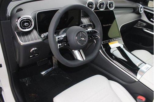 2026 Mercedes-Benz GLC 300 Base