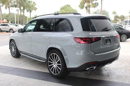 2026 Mercedes-Benz GLS 450 4MATIC