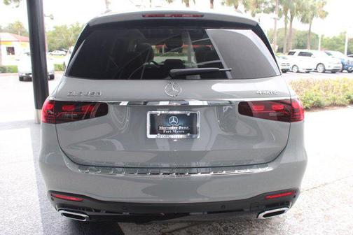 2026 Mercedes-Benz GLS 450 4MATIC