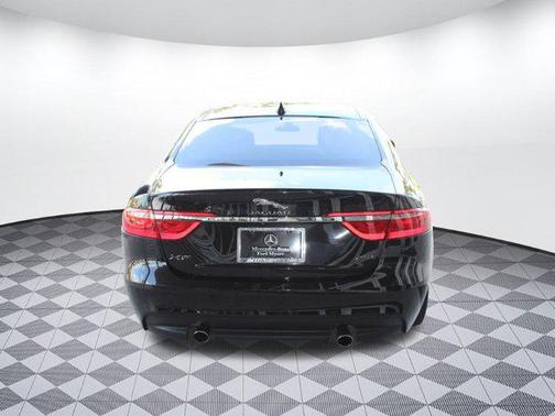 2018 Jaguar XF 25t Premium