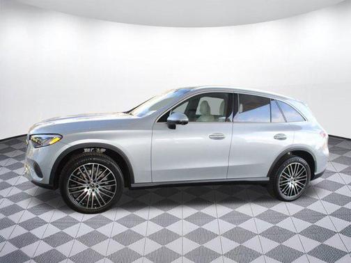 2026 Mercedes-Benz GLC 300 Base