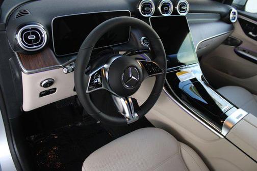 2026 Mercedes-Benz GLC 300 Base