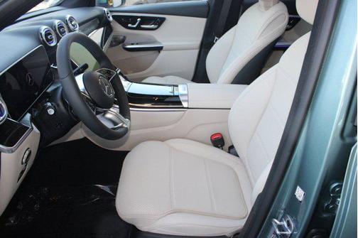 2026 Mercedes-Benz GLC 300 Base