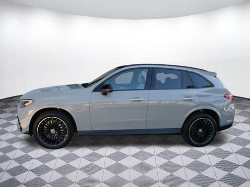2026 Mercedes-Benz GLC 300 Base