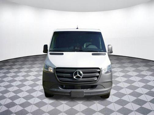 2025 Mercedes-Benz Sprinter 2500 Standard Roof