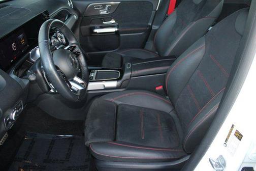 2025 Mercedes-Benz AMG GLB 35 4MATIC