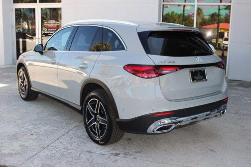 2026 Mercedes-Benz GLC 300 4MATIC